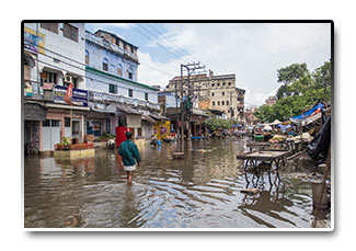 India - záplavy vo Varanásí